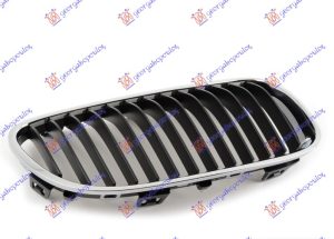 PVC MASKA HROM/CRNA DESNO
