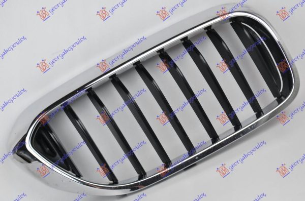 PVC MASKA HROM/CRNA DESNO