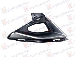 FRONT BUMPER GRILLE W/SILVER MOULDING (W/ FOG LAMP HOLE)